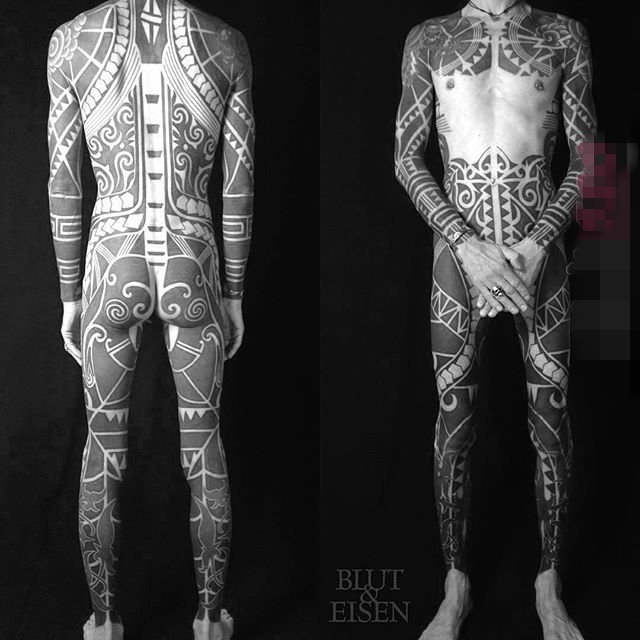 10款大面积黑白灰风格几何元素点刺技巧全身纹身图案