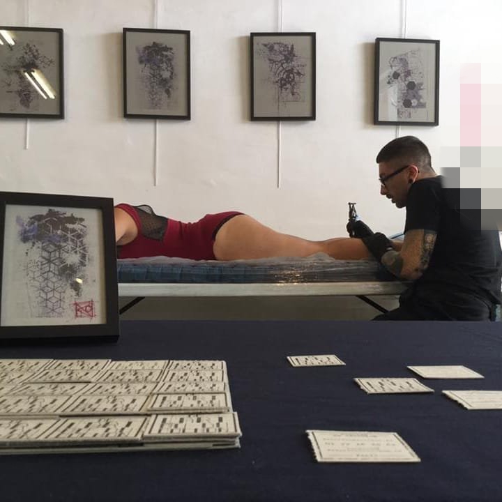 12款黑白灰风格几何元素点刺技巧简约线条纹身图案