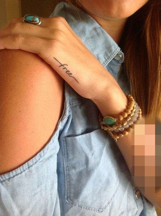 一组黑白灰风格简单个性线条几何小清新纹身图案