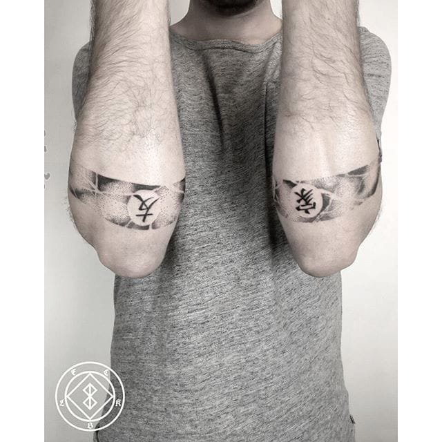 一组黑白点刺技巧简约线条几何元素纹身图案大全