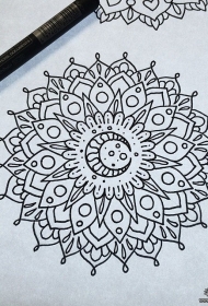 欧美线条梵花纹身图案手稿