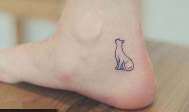 女生个性黑白简约线条小动物猫咪纹身图案