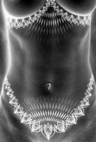 漂亮的白色几何元素简单个性线条隐形纹身图案