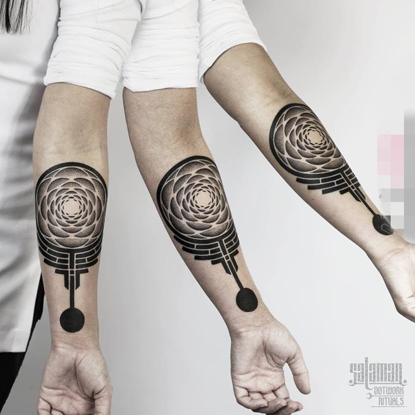 个性的黑白点刺技巧几何元素抽象线条纹身图案