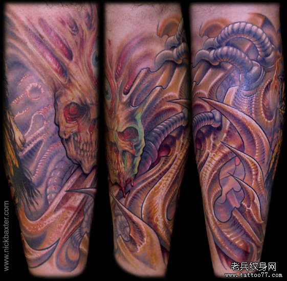 小腿彩色异形怪物纹身图案