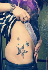 时尚美女腰部星星图腾纹身图案