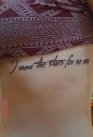 女生胸下黑色花体有意义英文纹身图片