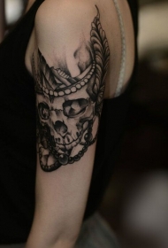 大臂欧美复古黑灰骷髅纹身图案