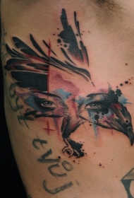 侧肋女人眼睛组合小鸟水彩纹身图案