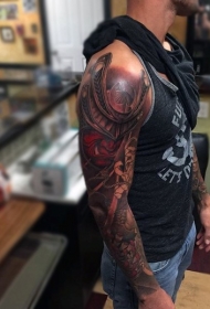 手臂华丽的细致多彩亚洲武士纹身图案