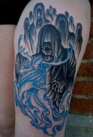 大腿old school神秘怪物和麋鹿幽灵纹身图案