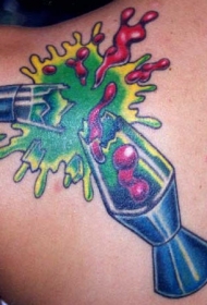 肩部彩色破碎的熔岩灯纹身图片