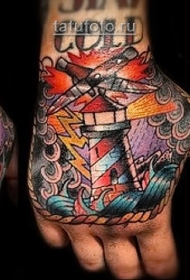 手背老流派彩色大灯塔纹身图案