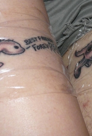 可爱恐龙和英文字母纹身图案