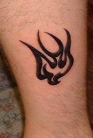 掉落的简约黑色线条麻雀纹身图案