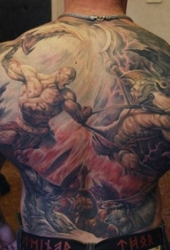 背部惊人的游戏为主题战斗的野蛮纹身图案