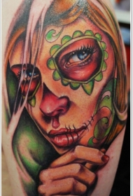 鲜艳的死亡女孩肖像纹身图案