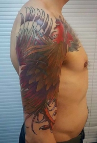 手臂大面积彩色的公鸡纹身图案