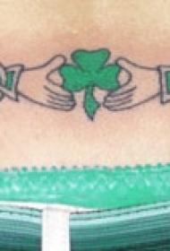 凯尔特结友谊的手和三叶草彩色纹身图案