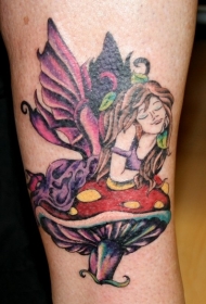 蘑菇上的七彩精灵纹身图案