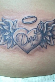 腹部棕色带翅膀的爱心纹身图案