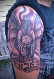 大臂黑色的死神纹身图案