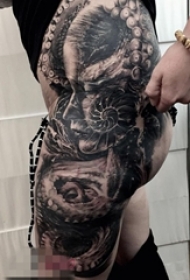 黑色素描抽象个性女孩人像纹身图案