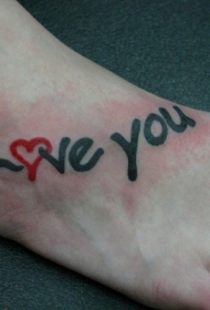 脚背英文字母心形纹身图案