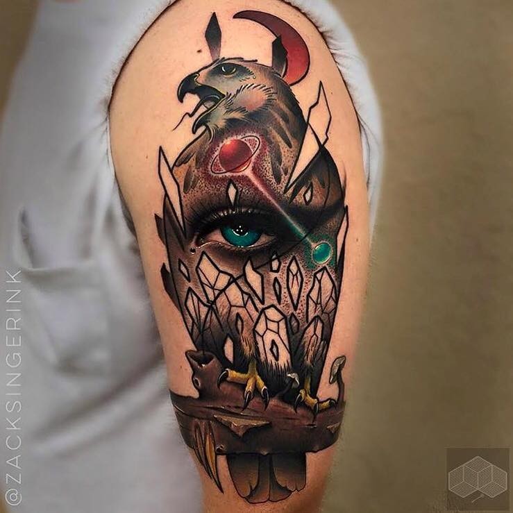 new school彩色鹰与神秘的写实眼睛纹身图案