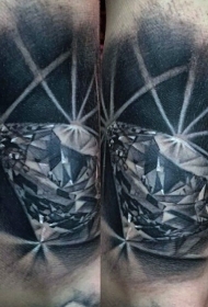 腿部非常写实逼真的纯钻石纹身图案