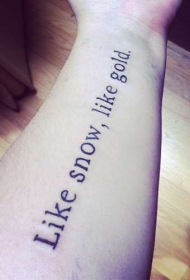 手臂英文字母和标点符号纹身图案