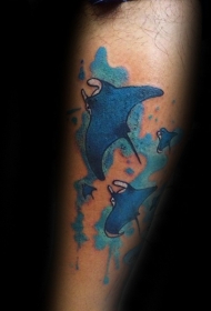 手臂自制彩色游泳怪兽纹身图案