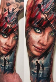手臂插画风格的彩色女人与时钟纹身