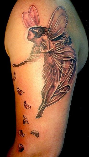 可爱的精灵散落花瓣纹身图案