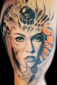 new school彩色女生肖像和皇冠纹身图案