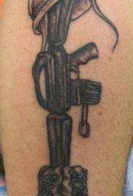 手臂黑色M16的头盔和鞋子军纪念纹身