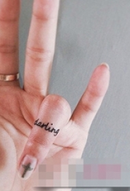 多款手指上黑色简单线条创意纹身图案