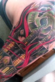 手臂卡通般的彩色城堡与绿色月亮纹身图案