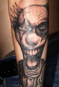 小腿上疯狂小丑纹身图案