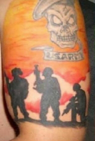 肩部彩色美国陆军士兵剪影纹身