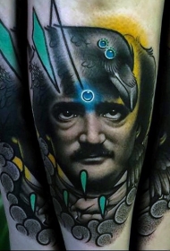 腿部老式彩色肖像与乌鸦纹身图片