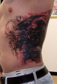 腰侧可怕逼真的怪兽纹身图案