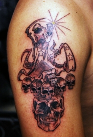 可怕的死神骷髅纹身图案