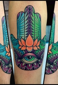 手臂彩色宗教手掌与鸟纹身图案