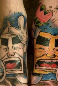 脚部白色和黄色卡通石头纹身图案