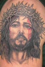 戴荆棘的流泪耶稣纹身图案