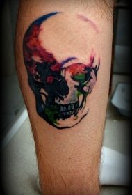 小腿美丽的水彩骷髅纹身图案
