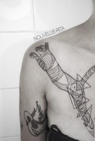 肩部几何风格三角形和线组合的猫纹身图案