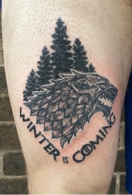 大腿黑色神秘的野兽字母纹身图案