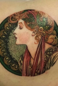 圆形老式绘画像女人的彩色纹身图案
